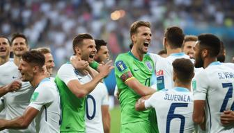 Absurdes Finale zwischen England und Slowenien in der EM-Gruppe C