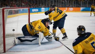 Deutschland verliert bei der Eishockey-WM klar gegen Schweden