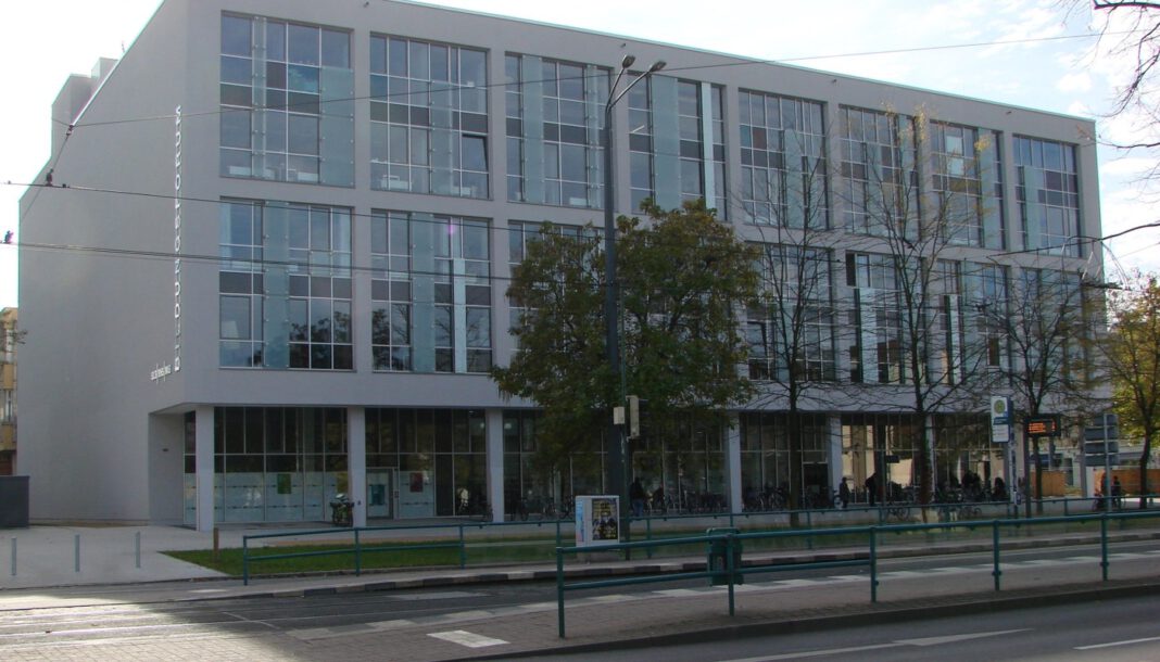 Potsdamer Bibliothek organisiert Aktionstage zum Safer Internet Day mit Workshops und VR-Angebot