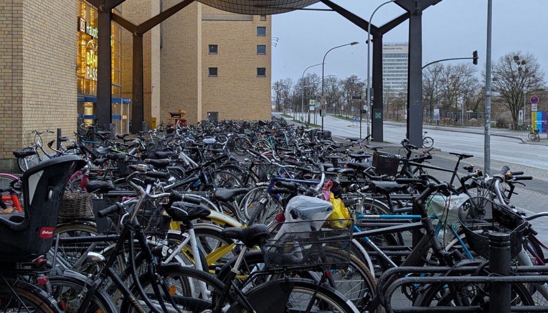 Potsdamer Radstation wird zehn Jahre alt und erhält digitales Zugangssystem