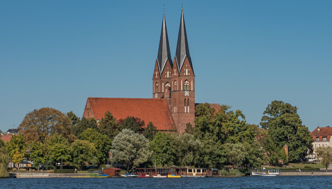 Projektchor in Neuruppin singt über Gestirne in der Klosterkirche